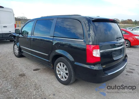 2013 Chrysler Town & Country Touring z USA, uszkodzony, nr VIN 2C4RC1BG8DR774426